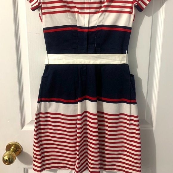 Tommy Hilfiger Summer Dress with Pockets and Belt - Picture 2 of 3